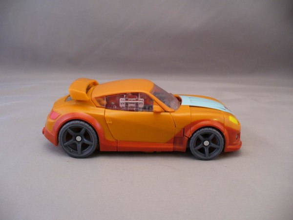 Transformers Generations GDO Wheelie Video Review  Images  (14 of 26)